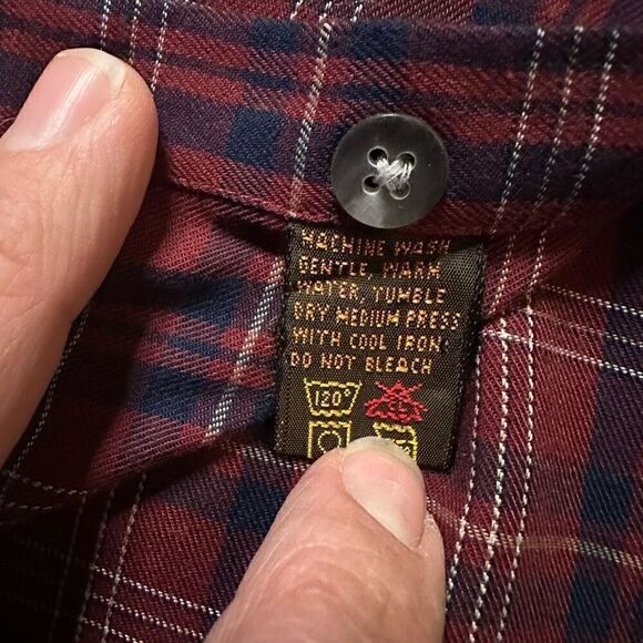 Yves Saint Laurent button up large - Picture 8 of 12